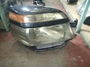 Voxy 2005-2007xenon Headlight