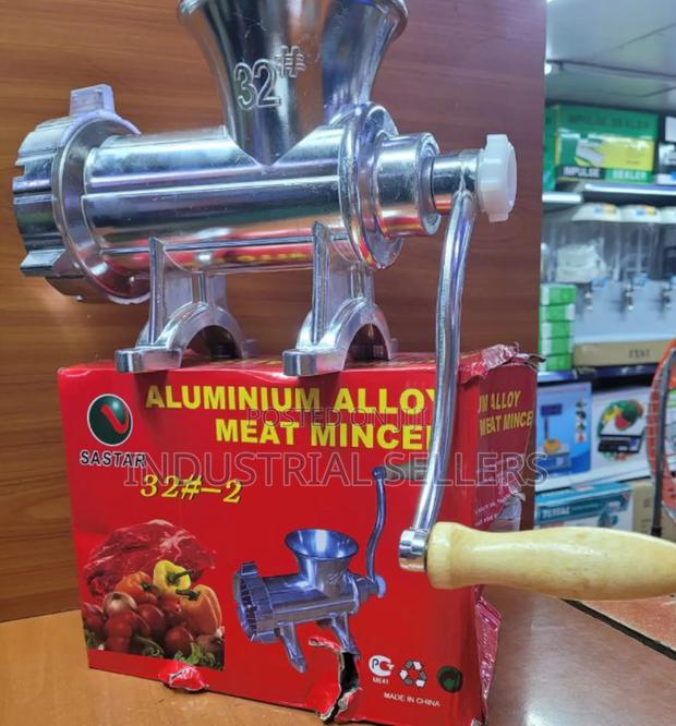 Heavy Duty Manual Meat Mincer M32