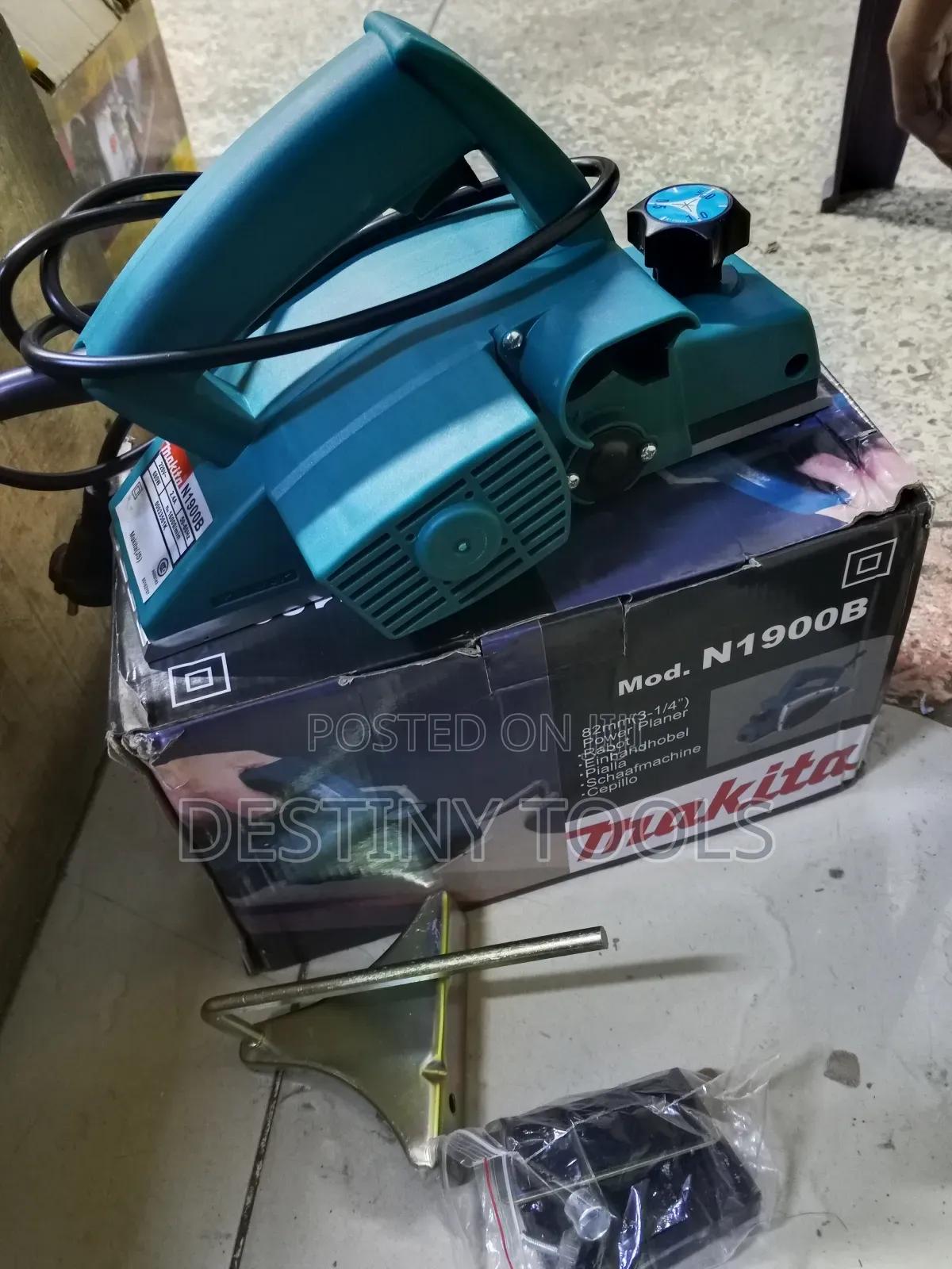 Makita Electric Planer Machine