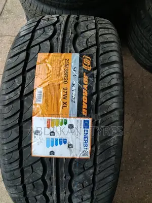 255/35r20 Joyroad