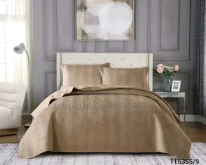 Soft *Velvet* Bedcovers 
With 2 Pillow Cases
Size *7/8*