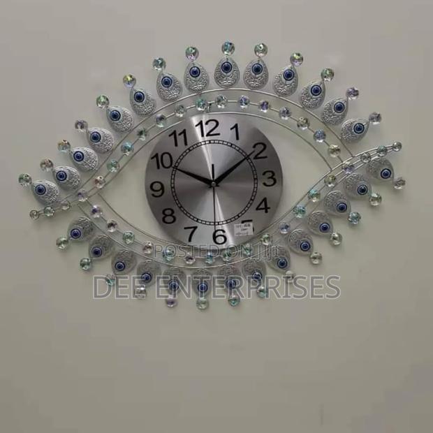 Eye Shaped Wall Clock - thumbnail 2
