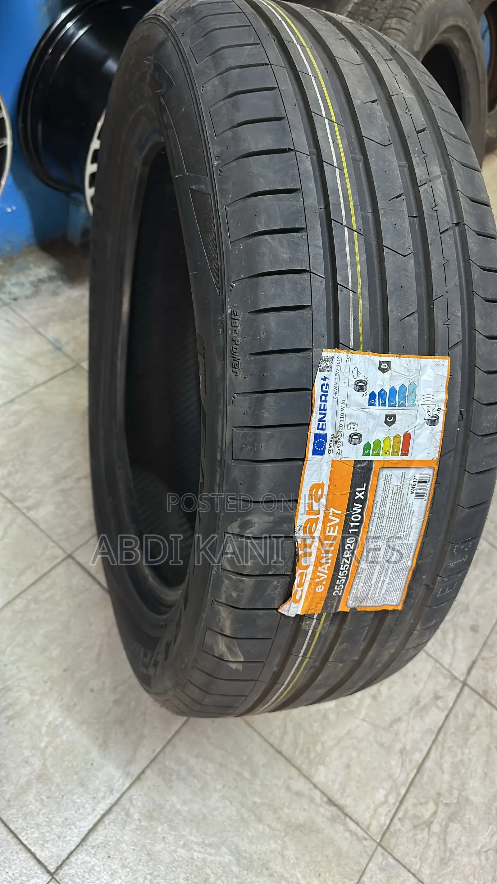255/55r20 Centara
