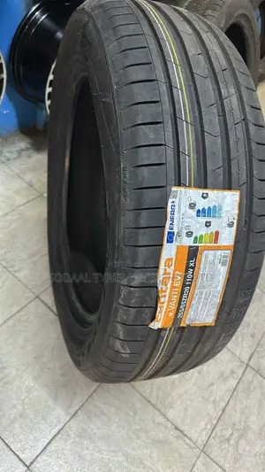 255/55r20 Centara