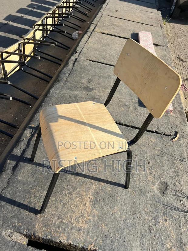 Durable School Chair – Strong Comfortable - main view