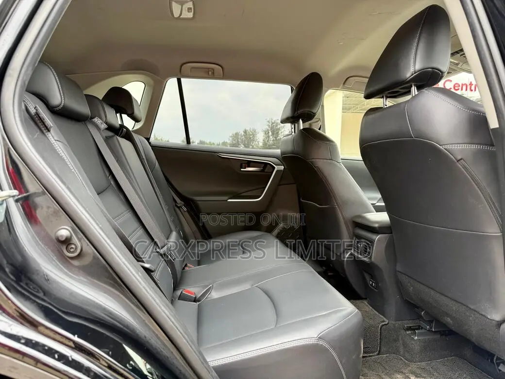 Toyota RAV4 2019 Black
