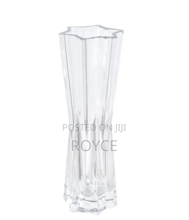 Heavy Glass Star Flower Vase - thumbnail 3