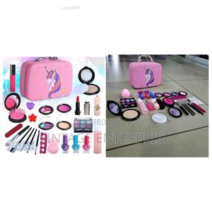 Kids Make Up Kit - thumbnail 2