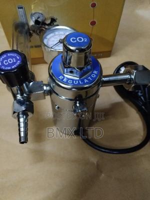 Laboratory Grade Co2 Regulator With Solenoid Valve and Pressure Gauge - thumbnail 2