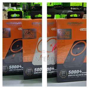 Amaya Wireless Magnetic Suction Power Banks - thumbnail 2