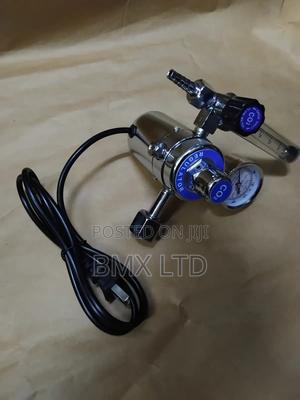 High Strength Co2 Regulator With Easy Flow Adjustment and Dual Gauges - thumbnail 3