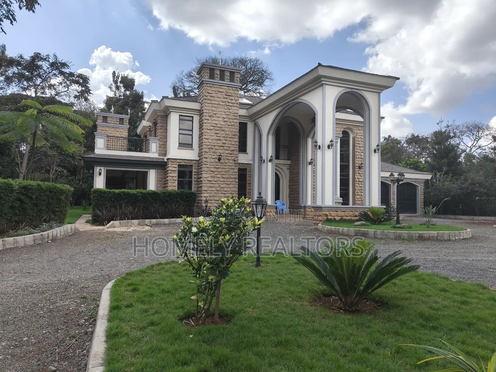 4bdrm Maisonette in Nairobi, Karen for rent