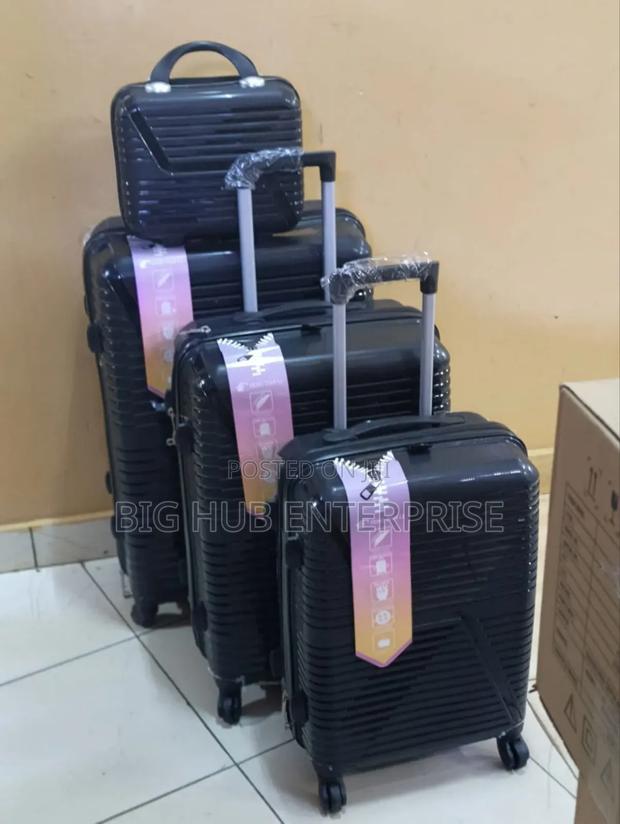 *4 in 1 Luxurious Unbreakable Suitcase*Zipper Closure Frame - main view