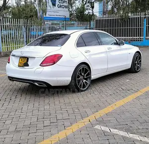 Mercedes-Benz C350 C350e Hybrid RWD 2017 Pearl