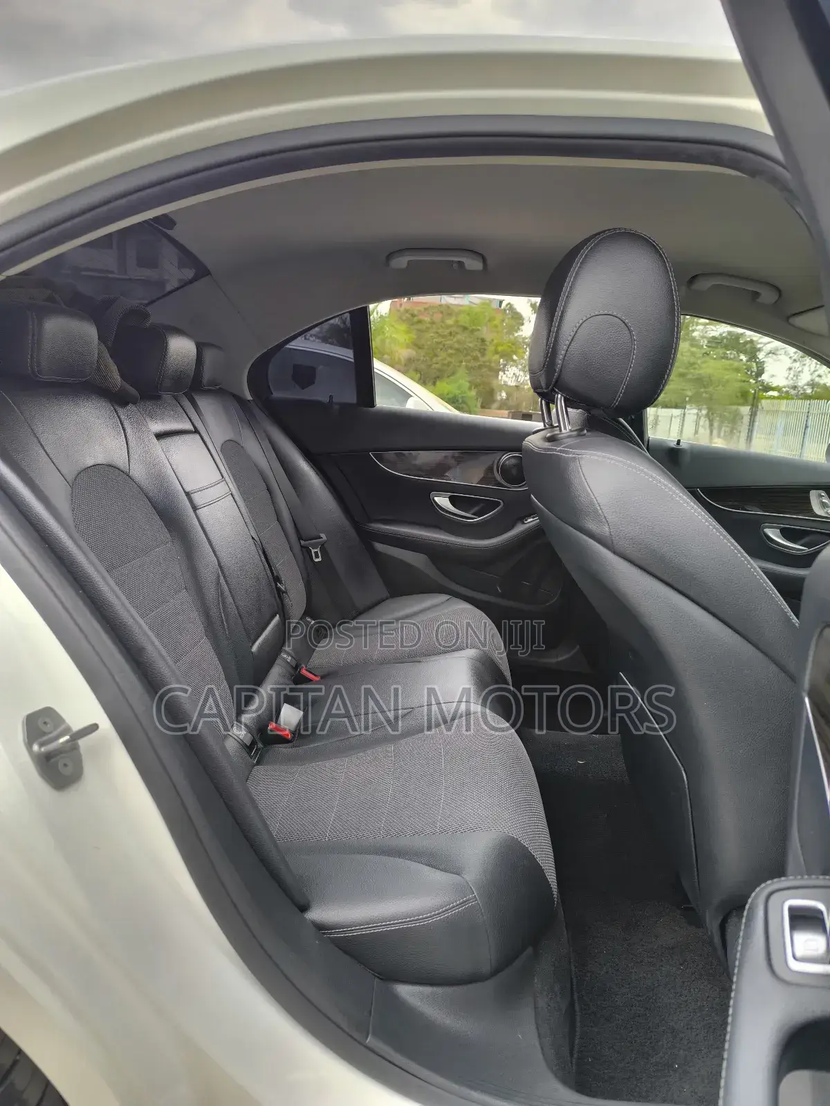 Mercedes-Benz C350 C350e Hybrid RWD 2017 Pearl