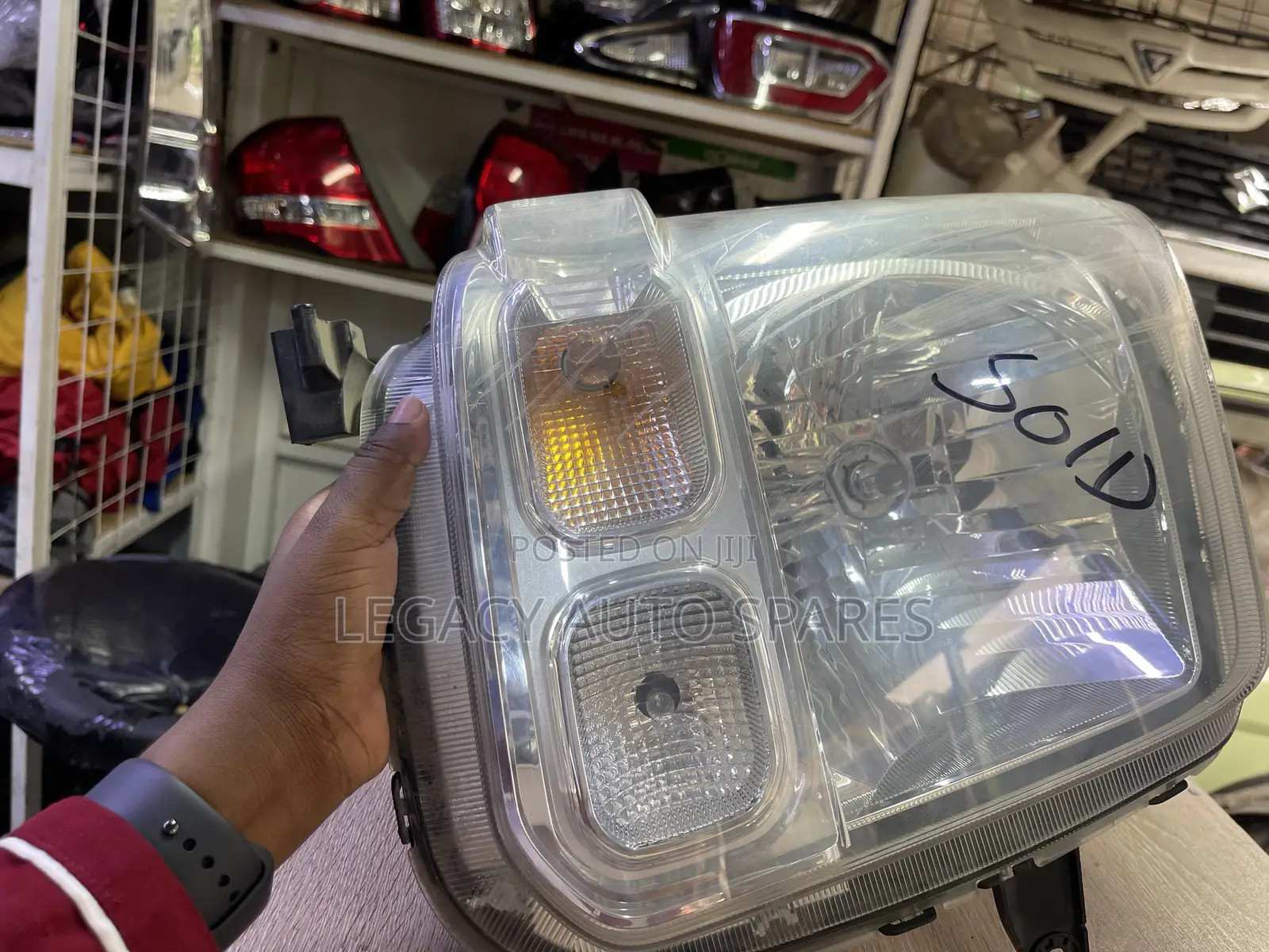 Suzuki Every Headlight