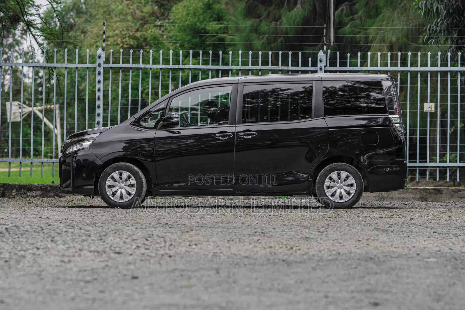 Toyota Voxy 2018 Black