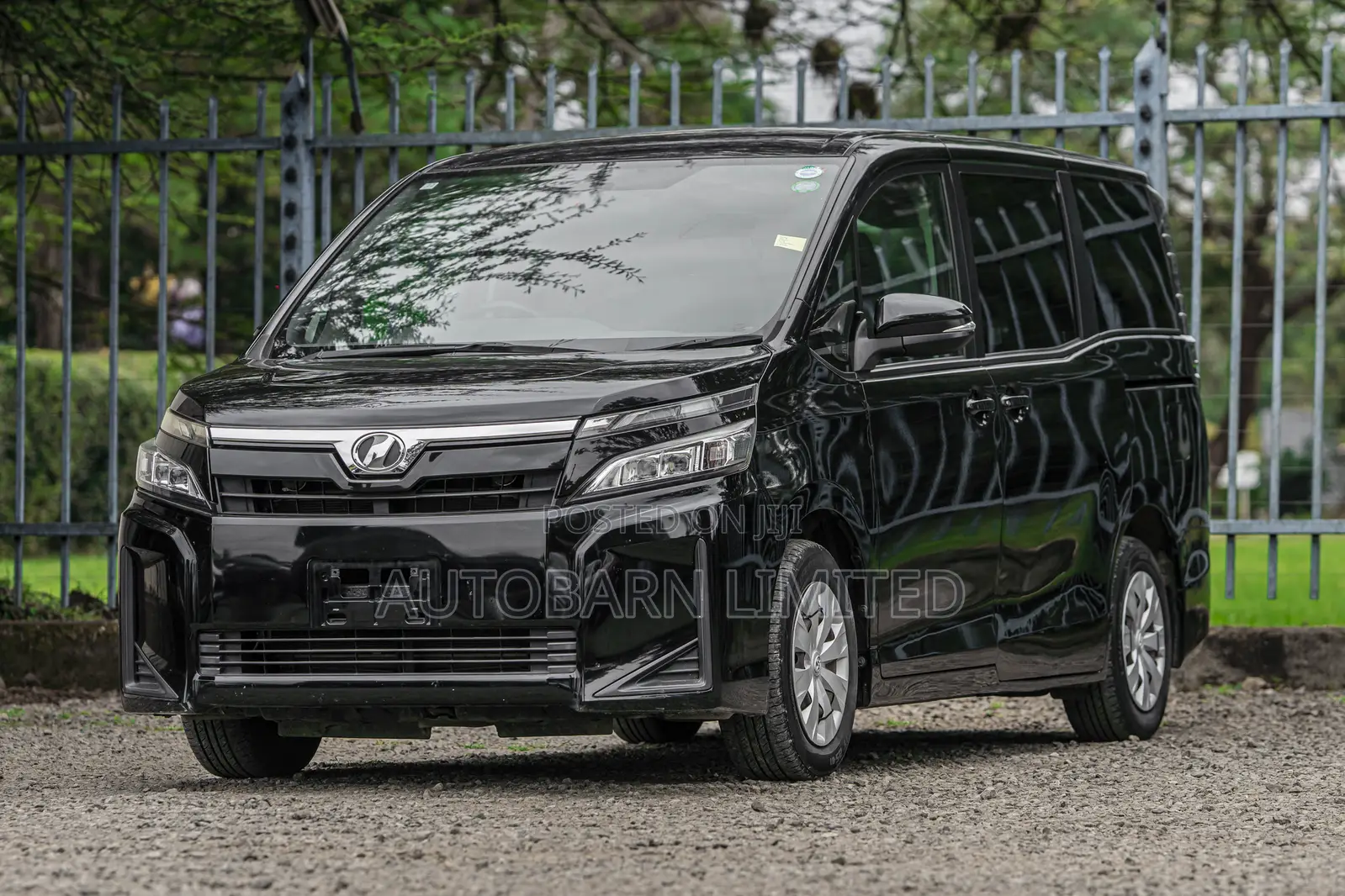 Toyota Voxy 2018 Black