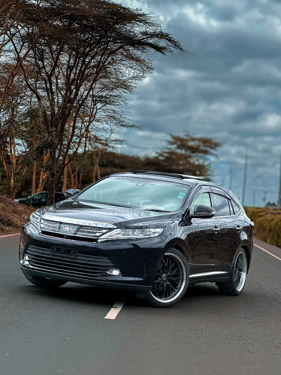 Toyota Harrier 2.0 4WD 2018 Black