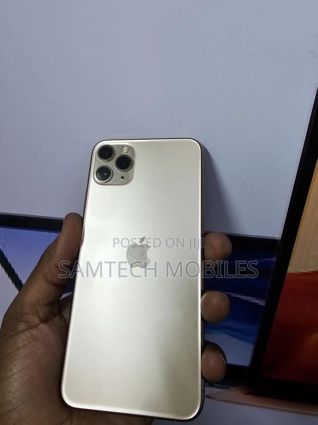 Apple iPhone 11 Pro Max 256 GB Gold - thumbnail 3