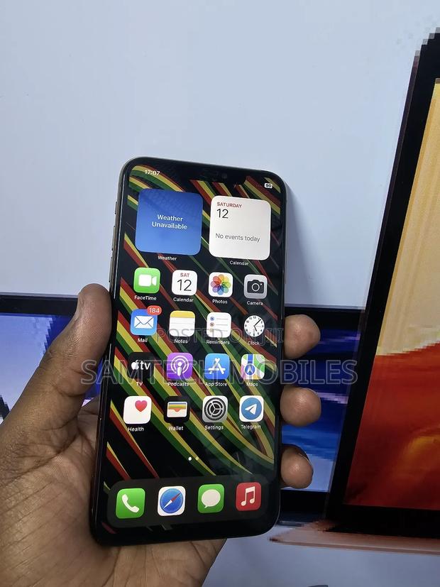 Apple iPhone 11 Pro Max 256 GB Gold - thumbnail 4