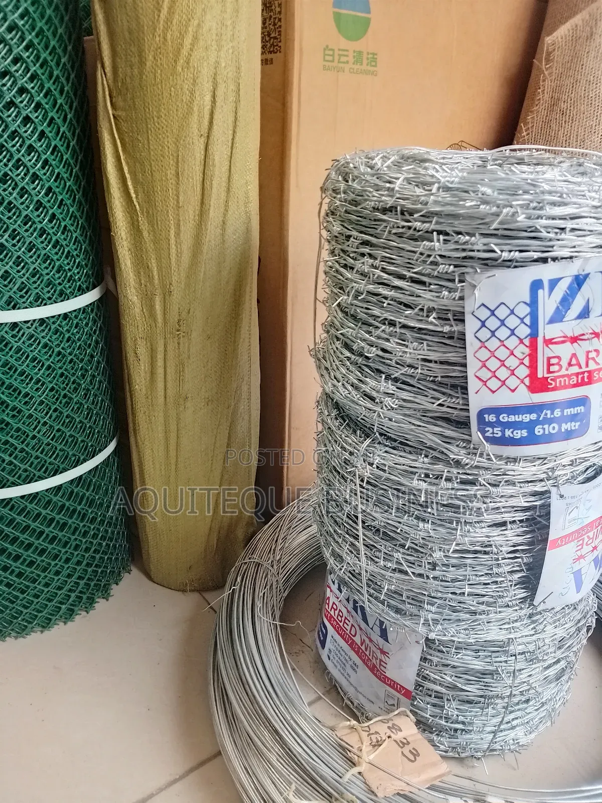 Galvanized Barbed Wire 610m