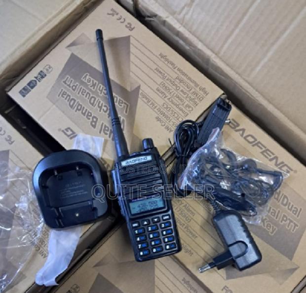Baofeng Uv-5r Bf-Uv5r Walkie Talkies With Rechargeable 1800mah Battery