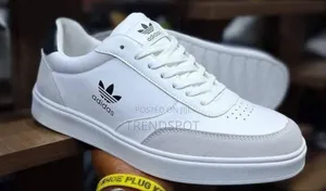 Adidas Casual