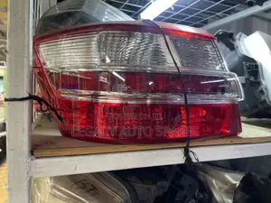 Toyota Premio 265 Tail Lights