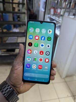 Samsung Galaxy A06 128 GB Blue - main view