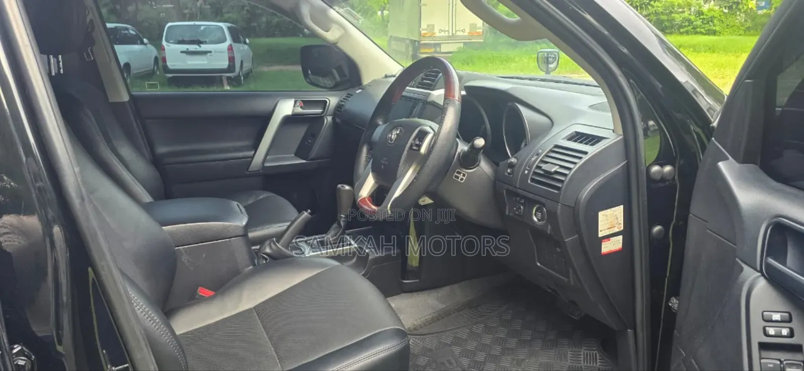 Toyota Land Cruiser Prado 2017 Black
