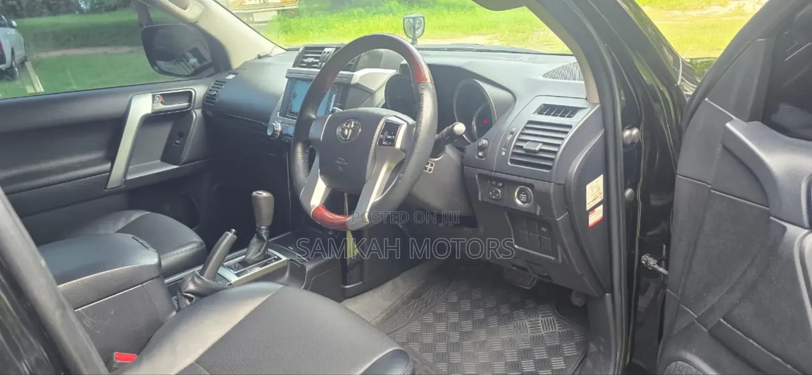 Toyota Land Cruiser Prado 2017 Black