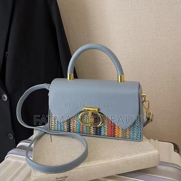 New Designs Shoulder Bags - thumbnail 2