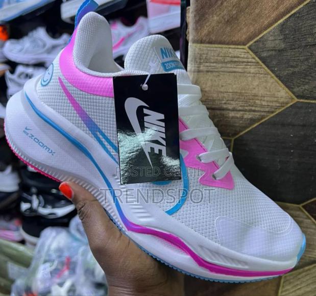 Nike Zoom  
White - thumbnail 2