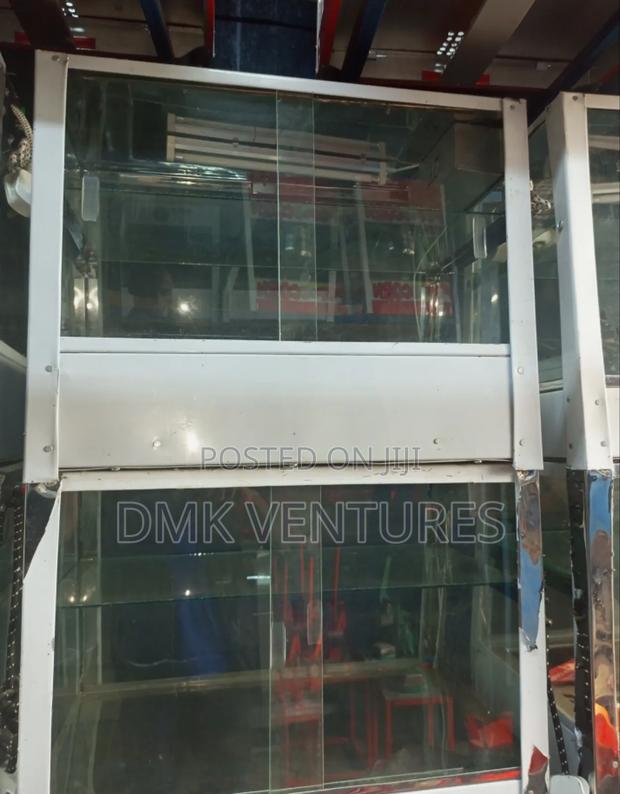 Perfect Flat Stainless Chips Display - main view