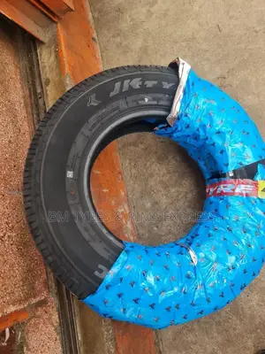 185 R14 Jk Tyres (Ultima Xpc) Commercial.