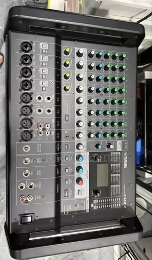 Yamaha Emx 7 12-Channel Powered Mixer