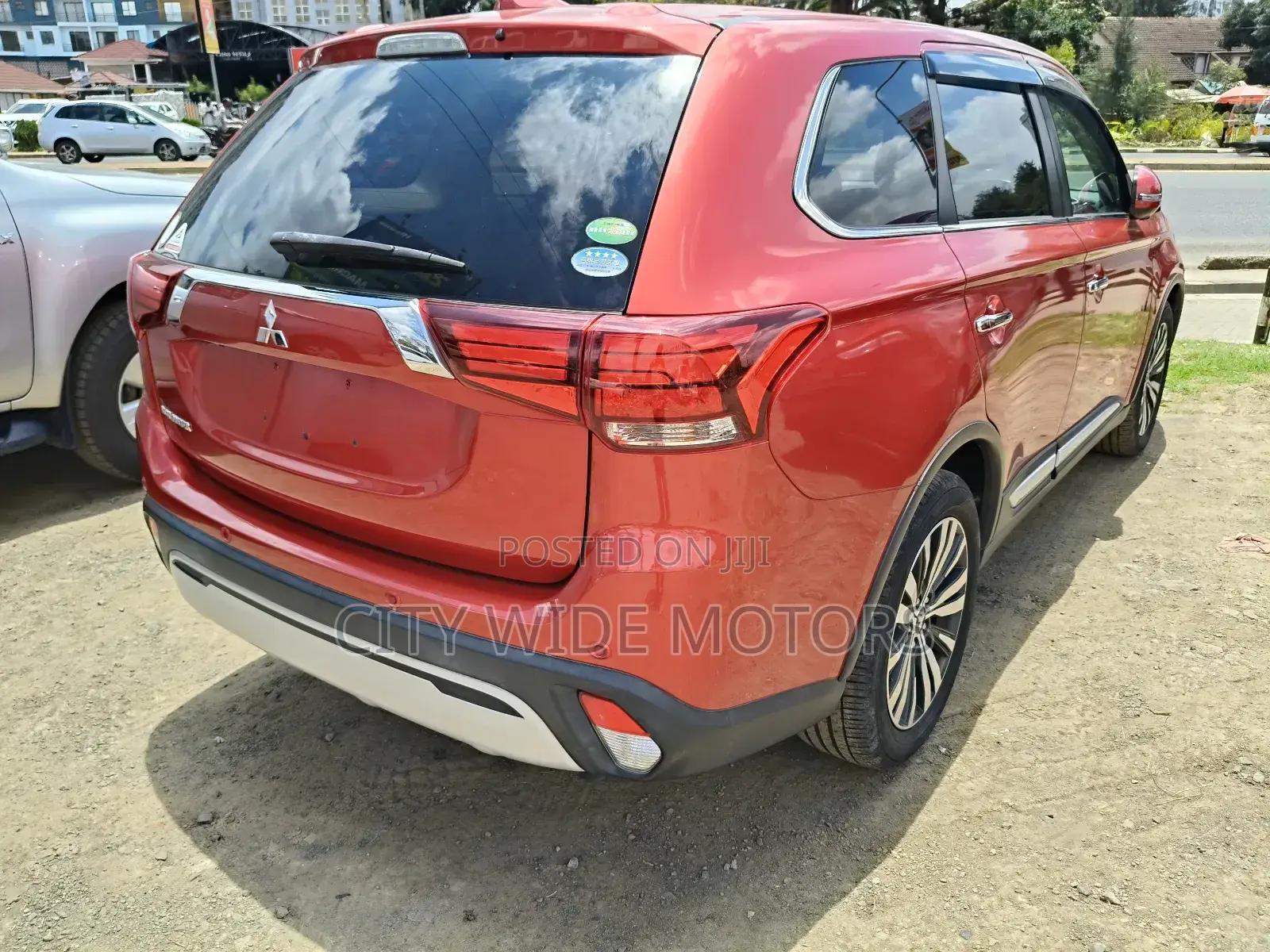 Mitsubishi Outlander 2019 Red