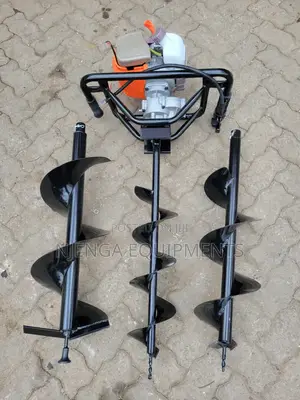 2 Stroke Earth Auger, With Complete Set