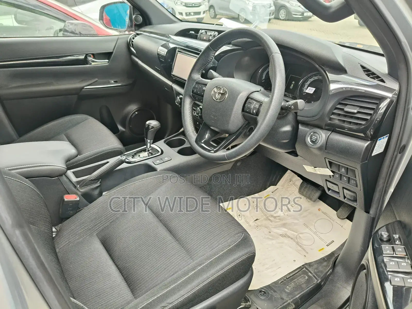 Toyota Hilux 2019 Gray