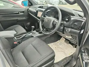 Toyota Hilux 2019 Gray