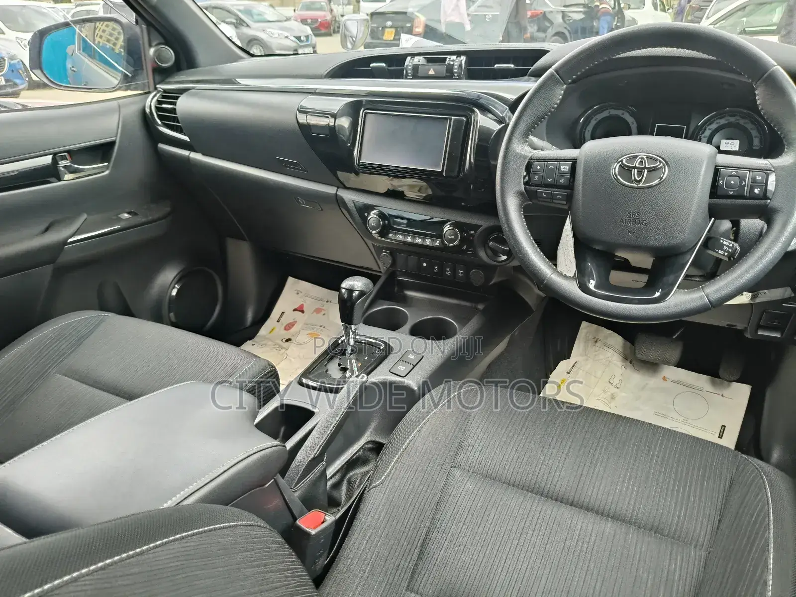 Toyota Hilux 2019 Gray