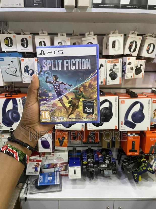 Split Fiction Ps5 Video Game - main view