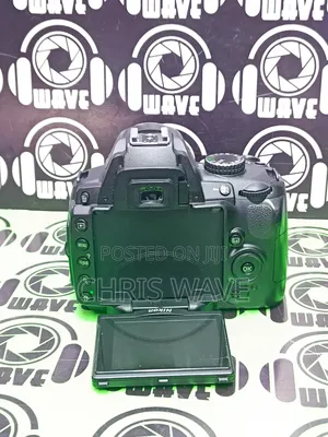 Nikon D5000 With Flip Movie Mode