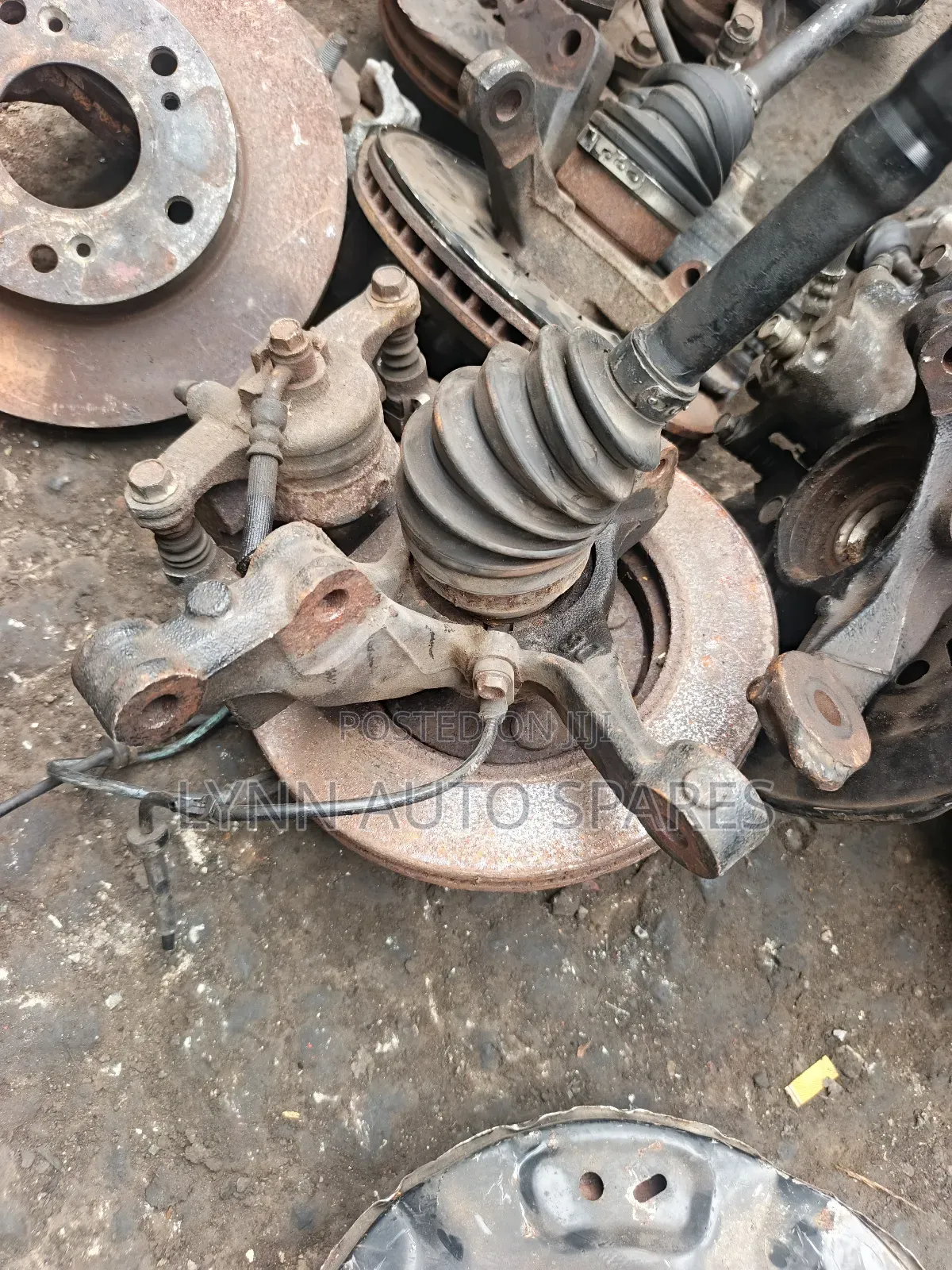 Front Hub Demio Old Model