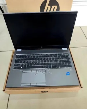 Laptop HP ZBook Firefly 16 G10 32GB Intel Core I7 SSD 1T