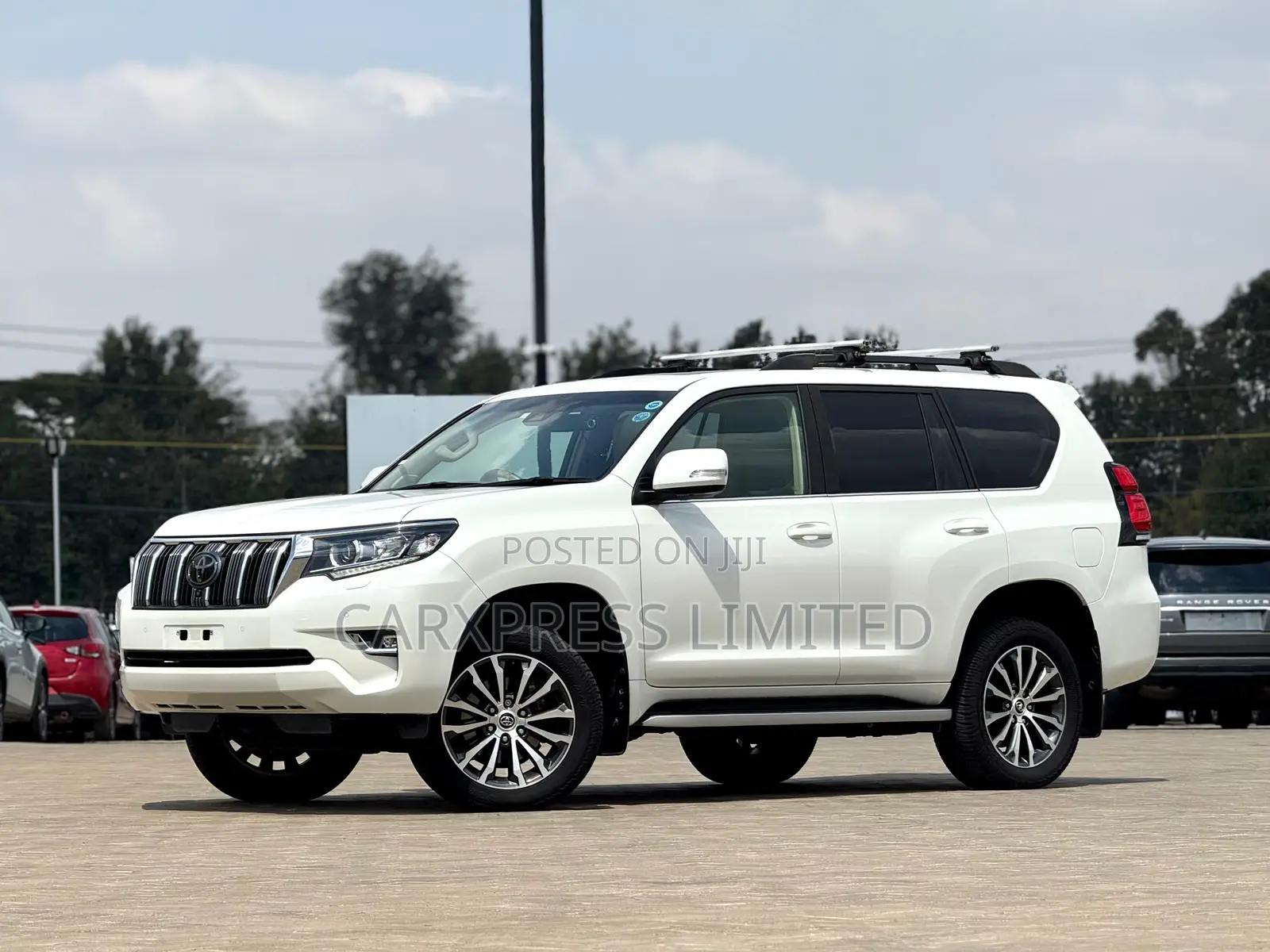 Toyota Land Cruiser Prado 2018 White