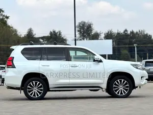 Toyota Land Cruiser Prado 2018 White