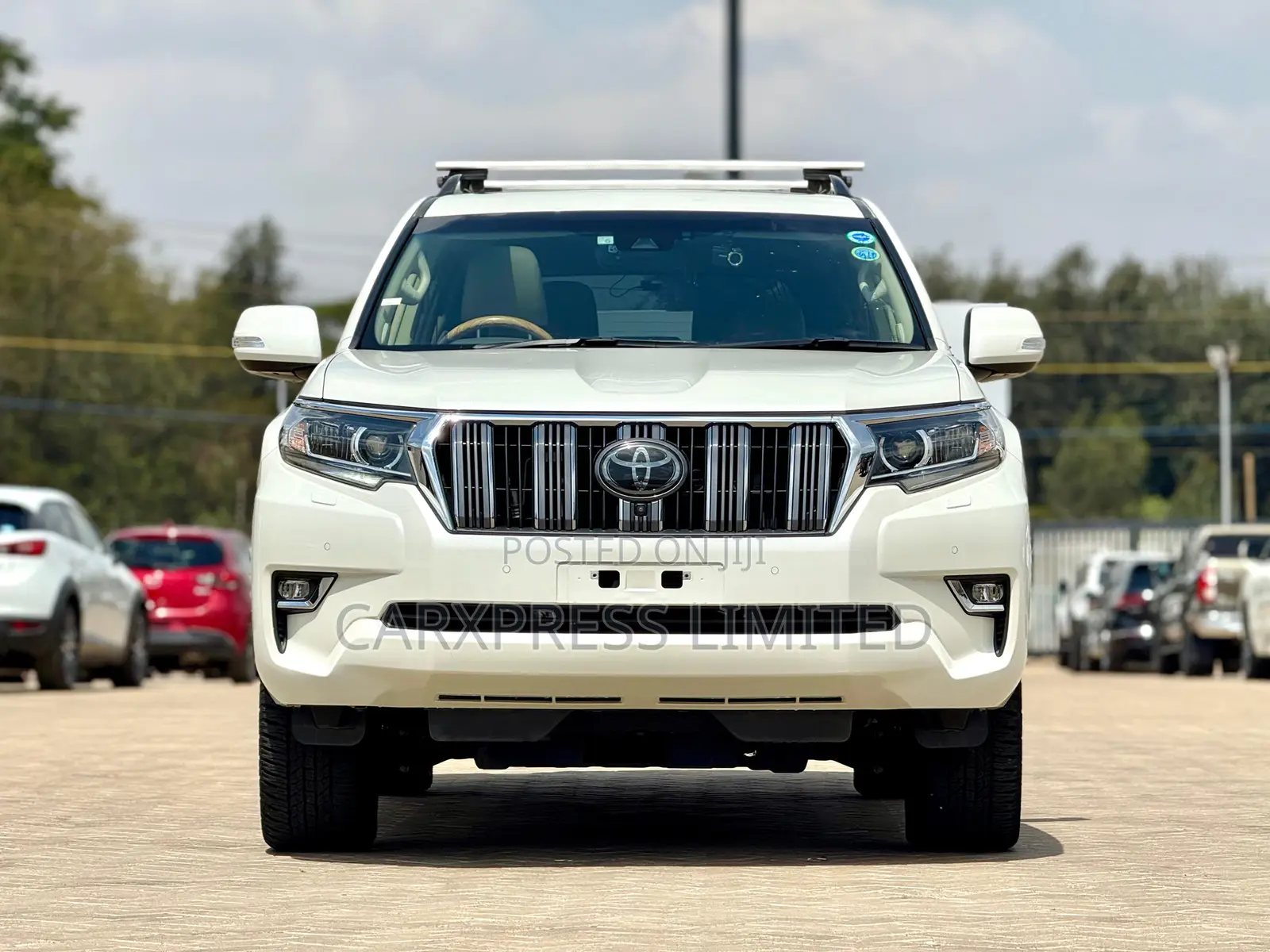 Toyota Land Cruiser Prado 2018 White
