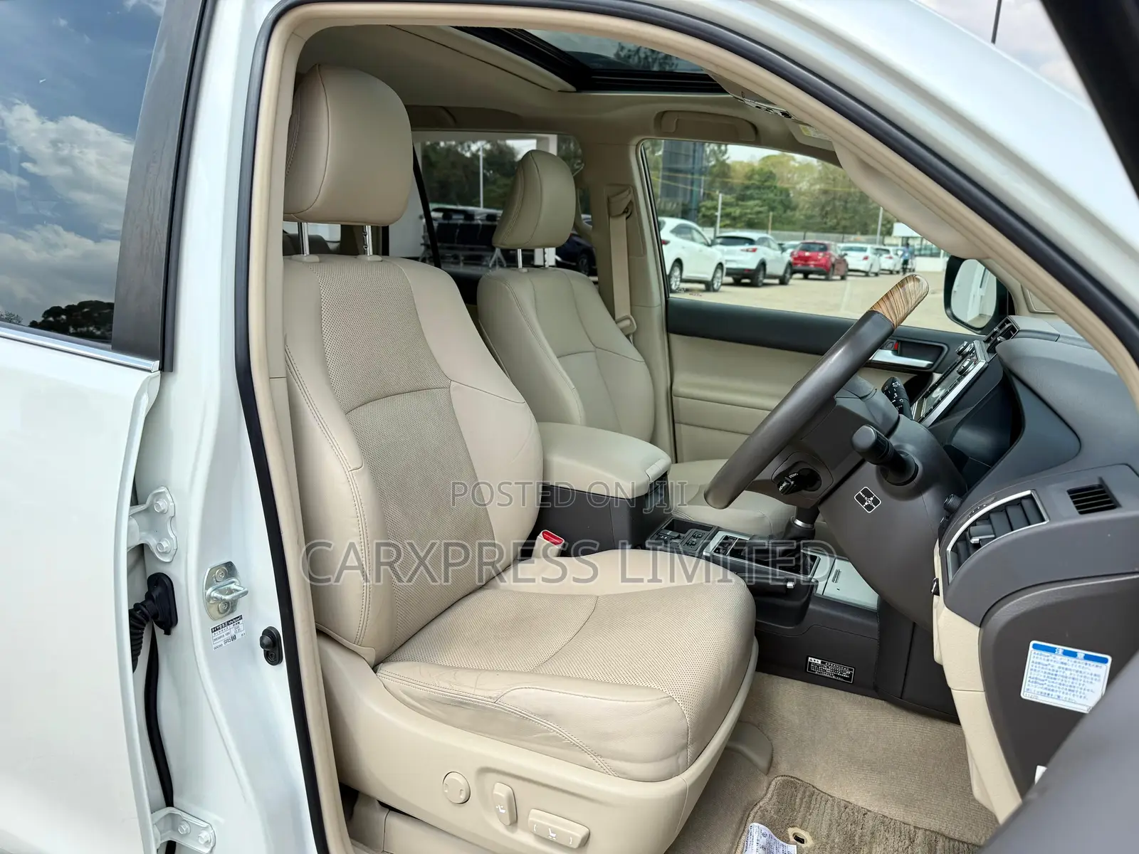 Toyota Land Cruiser Prado 2018 White